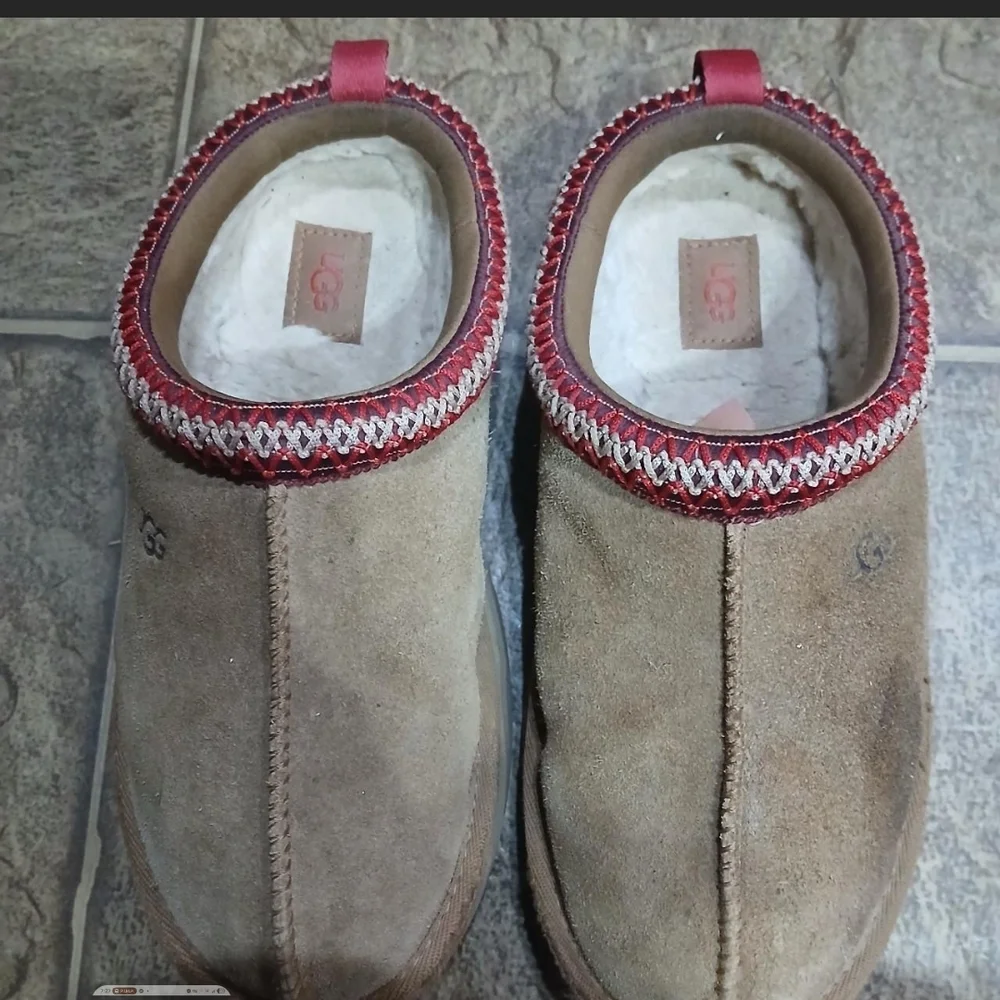 UGG Women’s Tasman Slip-On Shearling Clog in Chestnut with Red Trim